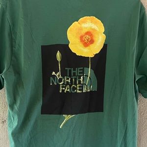 The North Face green and black logo with floral Mens medium t shirt